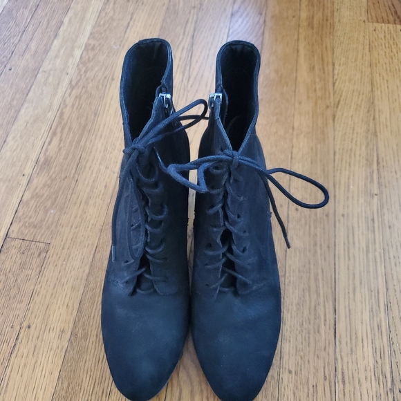 Lucky Brand Shoes - Lucky Brand Black PERSEE Lace Up Booties with side zipper - size 9